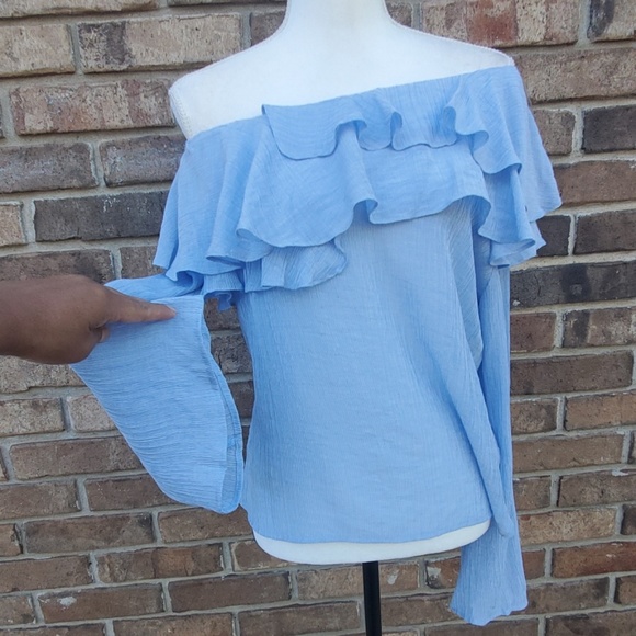 Socialite Off The Shoulder Ruffle Bell Sleeve Top - Picture 3 of 8